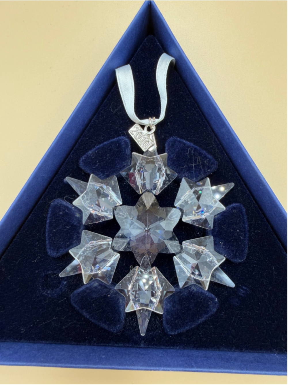 2010 Swarovski Annual Edition Crystal Snowflake Ornament 1041301